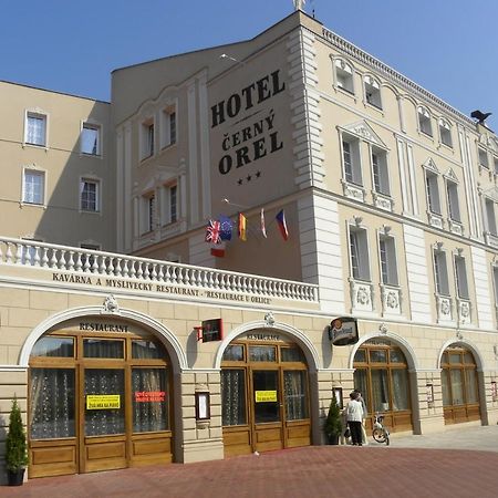 Hotel Cerny Orel Zatec Buitenkant foto