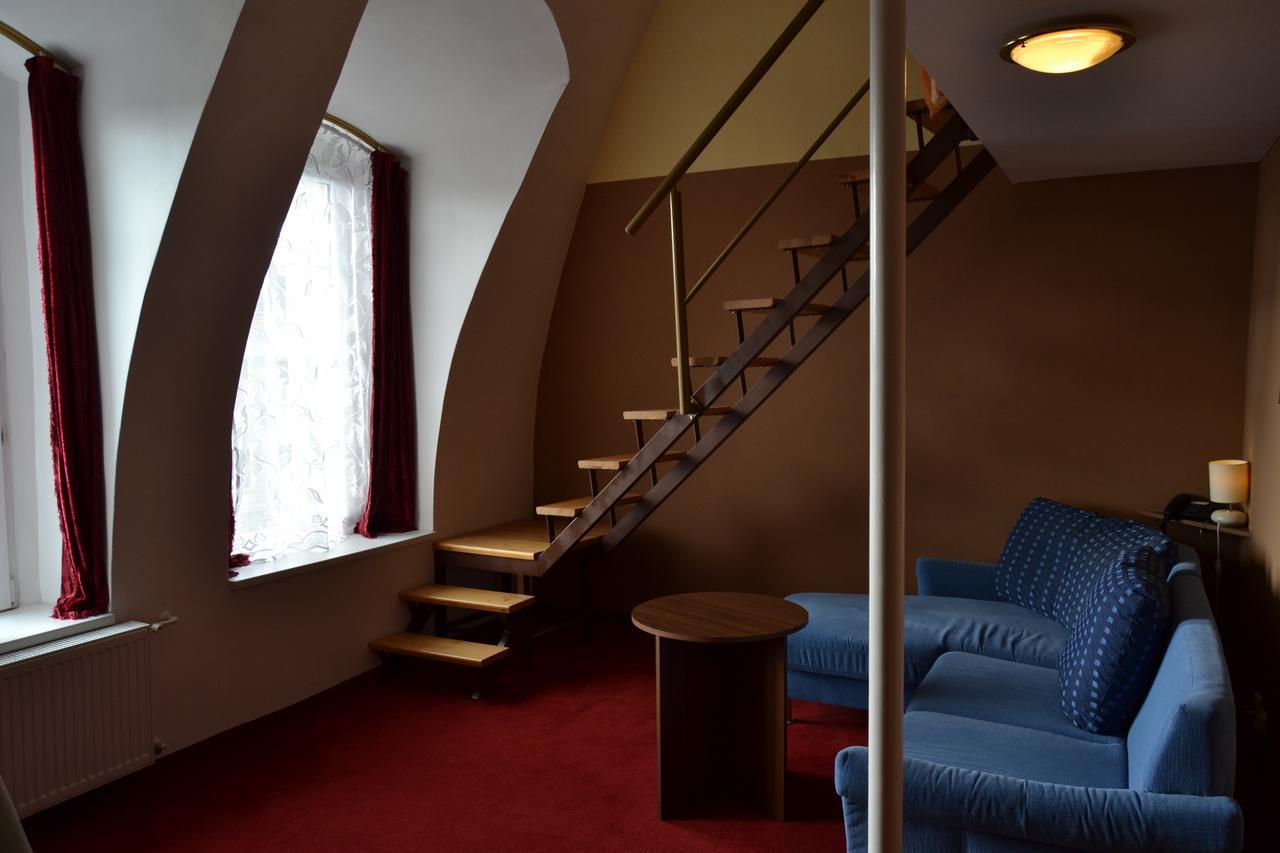 Hotel Cerny Orel Zatec Buitenkant foto